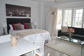 1 Woodmead Suites